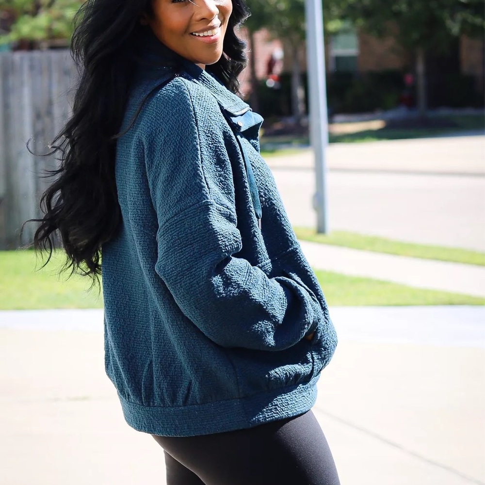 Like New Calia Cloud Zip Placket Jacket Pullover … - image 1